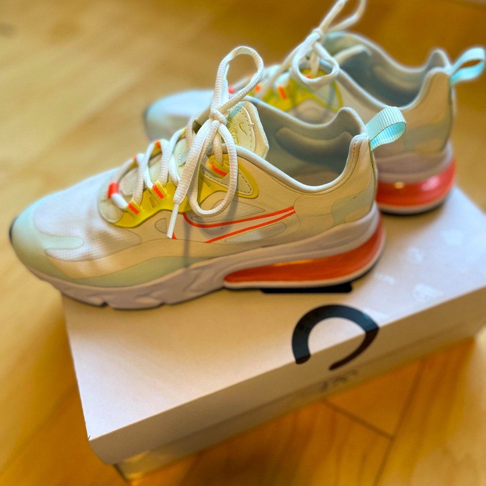Nike Air Max 270 React Pale Ivory/Summit White Size 7